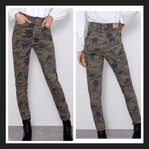 NEW Zara Denim Distressed Camo High Rise Skinny Jeans